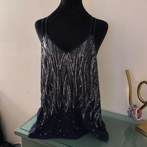 Express Tank Top
Size Medium
Navy Blue